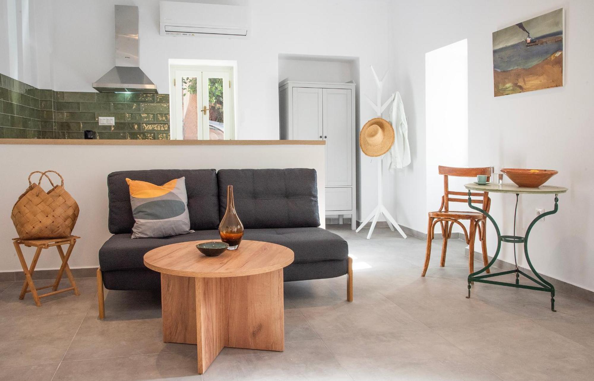 Chora Aegina'S Apartments Exterior photo